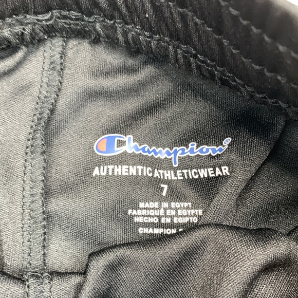 CHAMPION Little Boys "C" Outline Script Short Size 7 - Picture 5 of 8